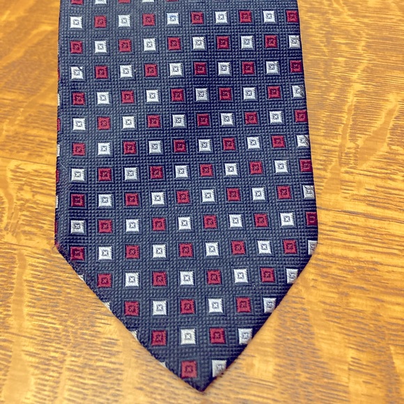 Lands’ End Navy Blue Silk Necktie Geographic Pattern - Picture 1 of 4